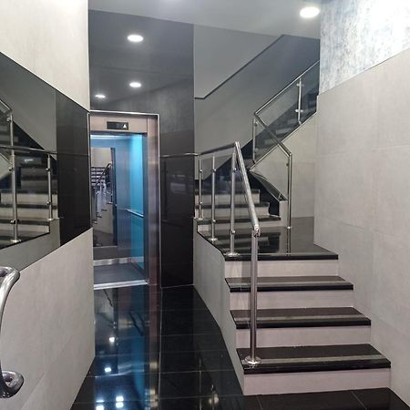 Amplio, Luminoso Y Moderno Cerca Del Casco Viejo Apartment Bilbao Exterior photo