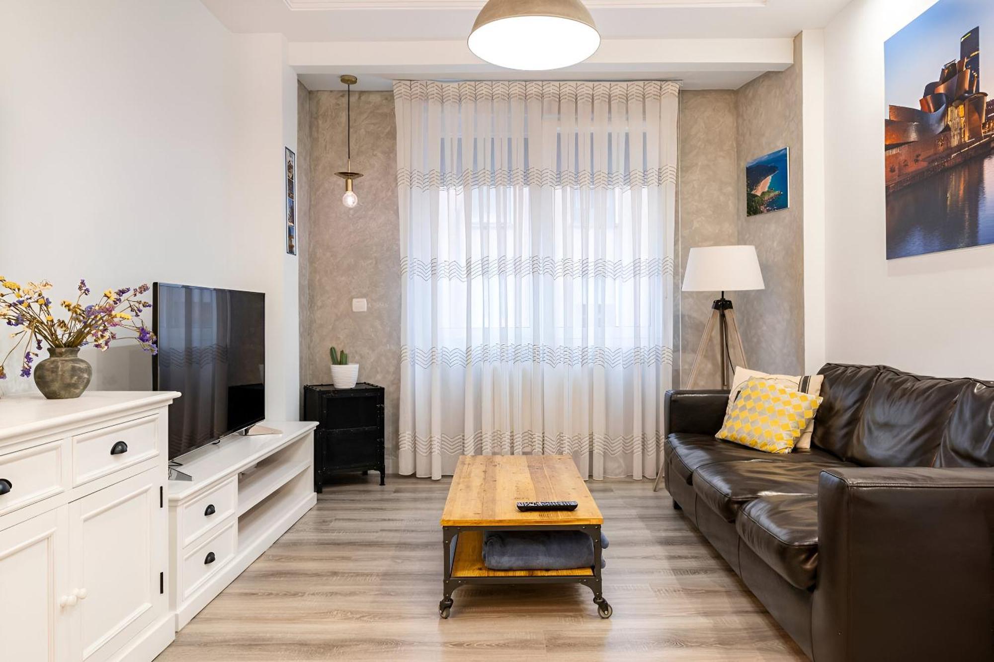 Amplio, Luminoso Y Moderno Cerca Del Casco Viejo Apartment Bilbao Exterior photo